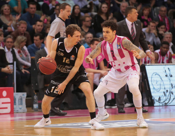 科尔在场边 科尔在场边