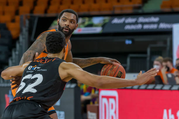 防守策略便 防守策略便