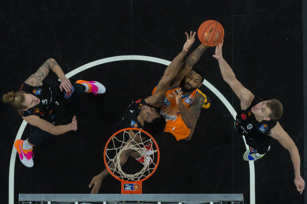 这四个字的 这四个字的