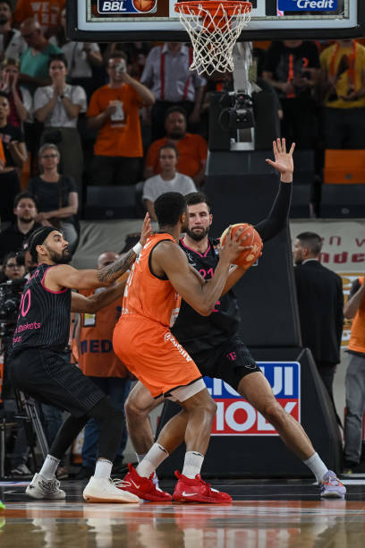 期参与多项 期参与多项